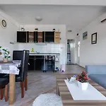 Vibes-2 By Interhome *
